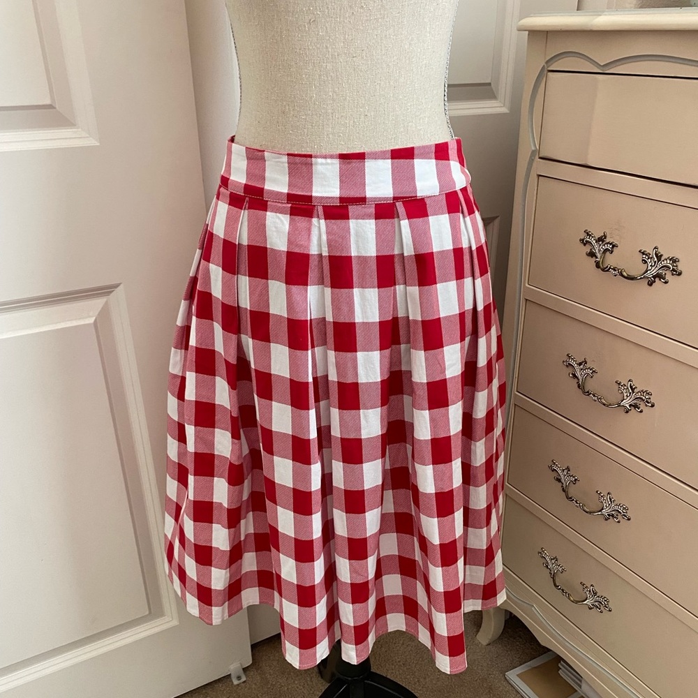 Vintage red and white skirt size Large